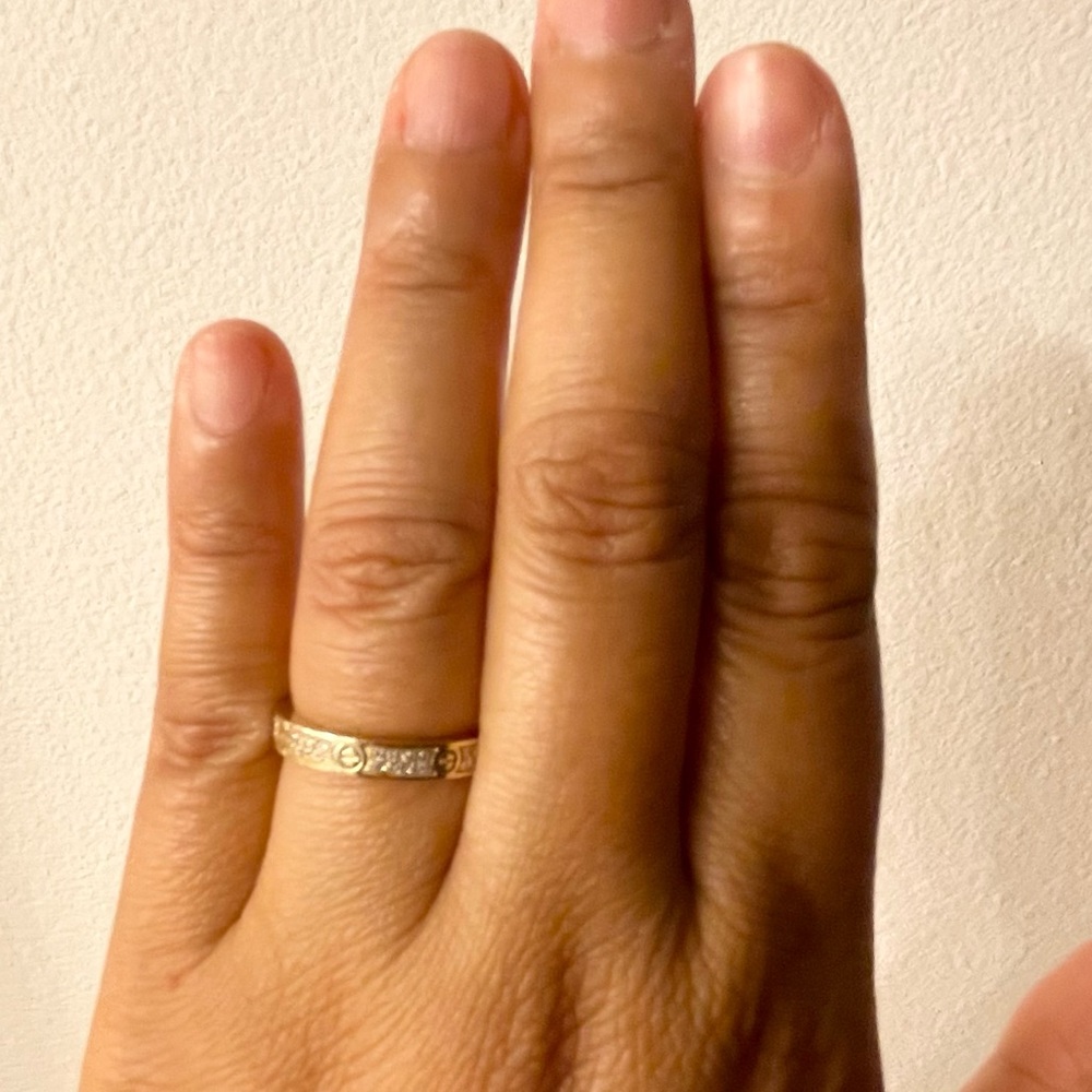 Cute 18k gold ring with authentic diamonds - Picture 2 of 9